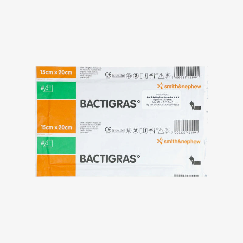 Smith & Nephew Gasa Parafinada Bactigras De 15 CM X 20 CM