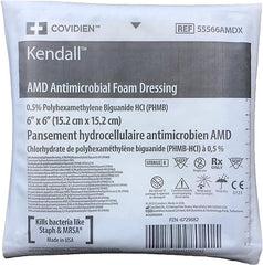 Kendall Amd Apósito De Espuma Antimicrobiano Con Phmb De 15.2 x 15.2 cm